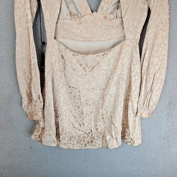 Privacy Please Womens Mini Dress Sz M Ella Beige Subtle Leopard Print - Picture 7 of 13
